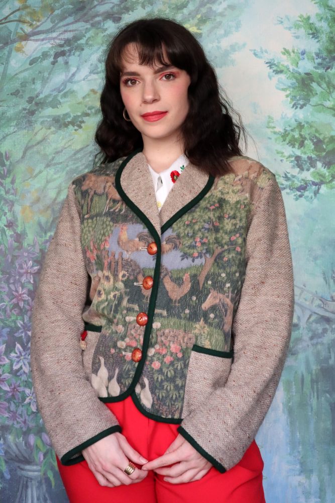 Austrian cardigan with printed animals and cottage