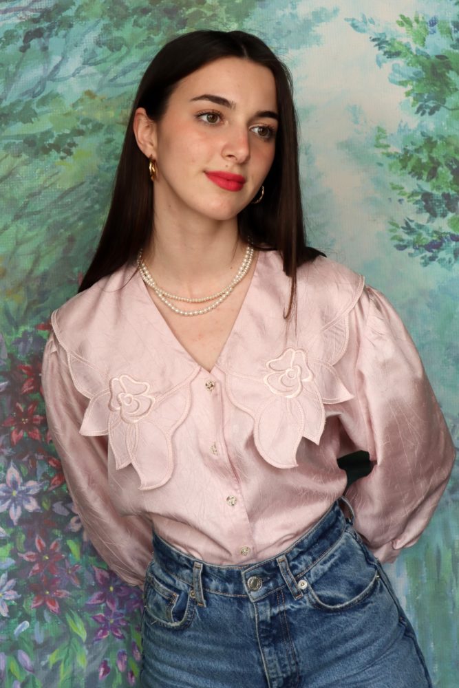 80’s pink blouse with statement flower collar
