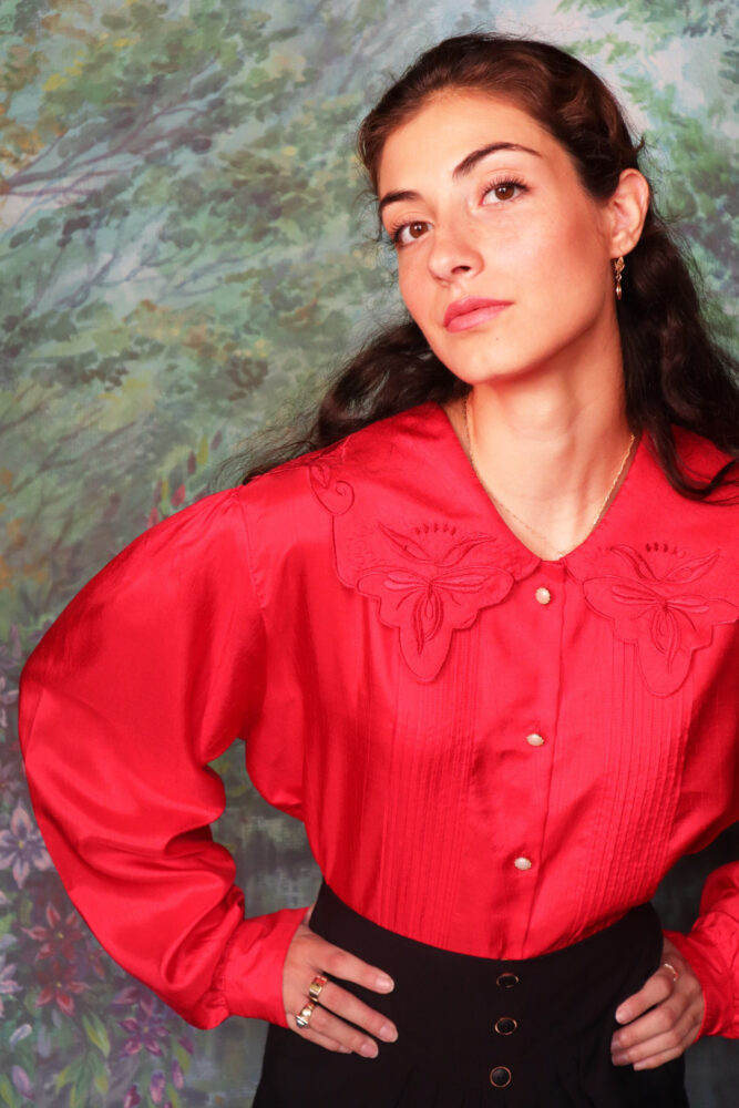 Red blouse with gorgeous collar