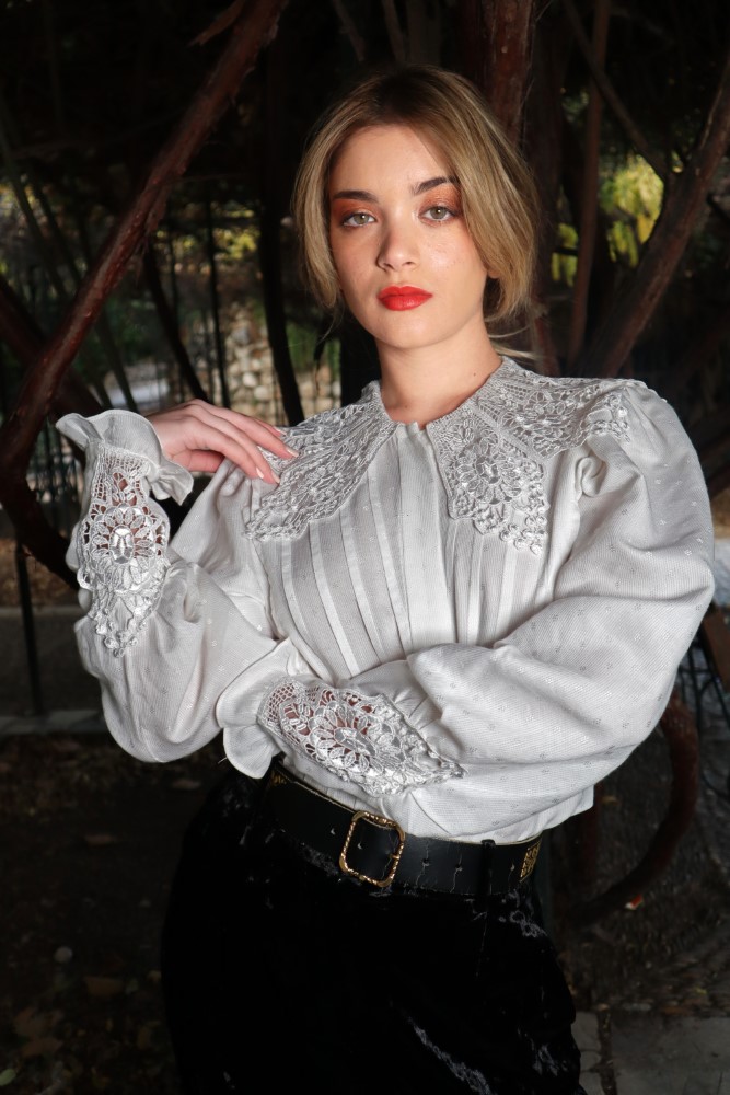 White blouse with lace collar