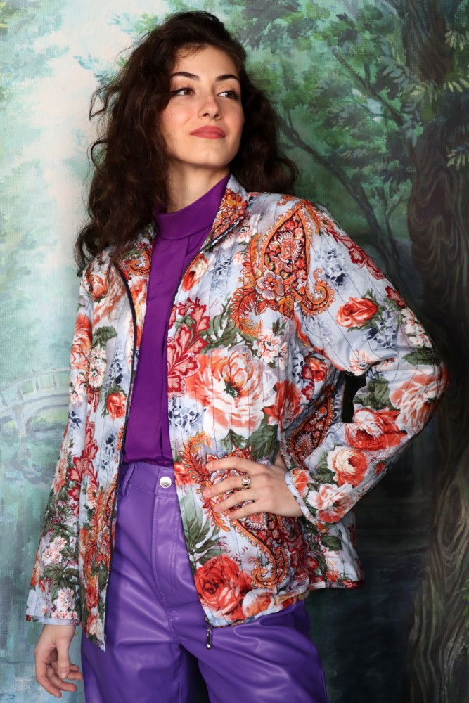 Vintage jacket in paisley and floral pattern