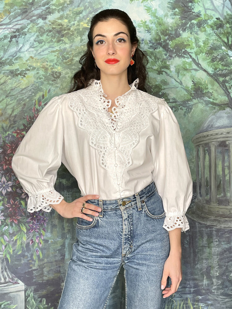 Exclusiv romantica by Peter Hahn vintage embroidered blouse