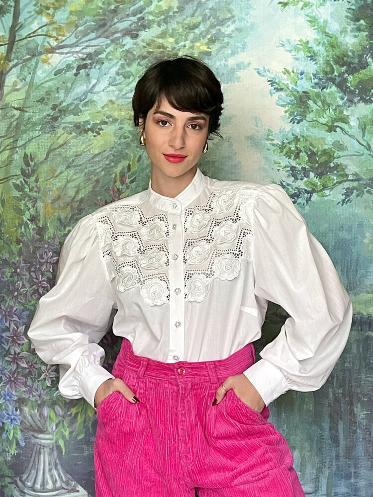 Vintage Austrian front embroidered roses white blouse