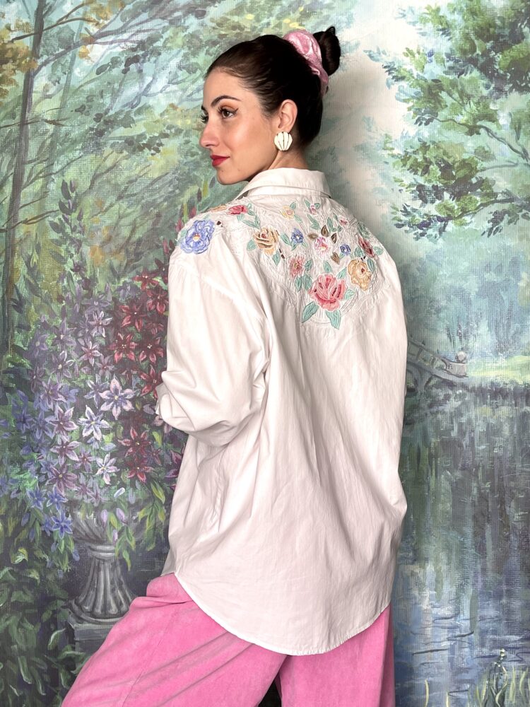 Vintage embroidered flowers long white blouse