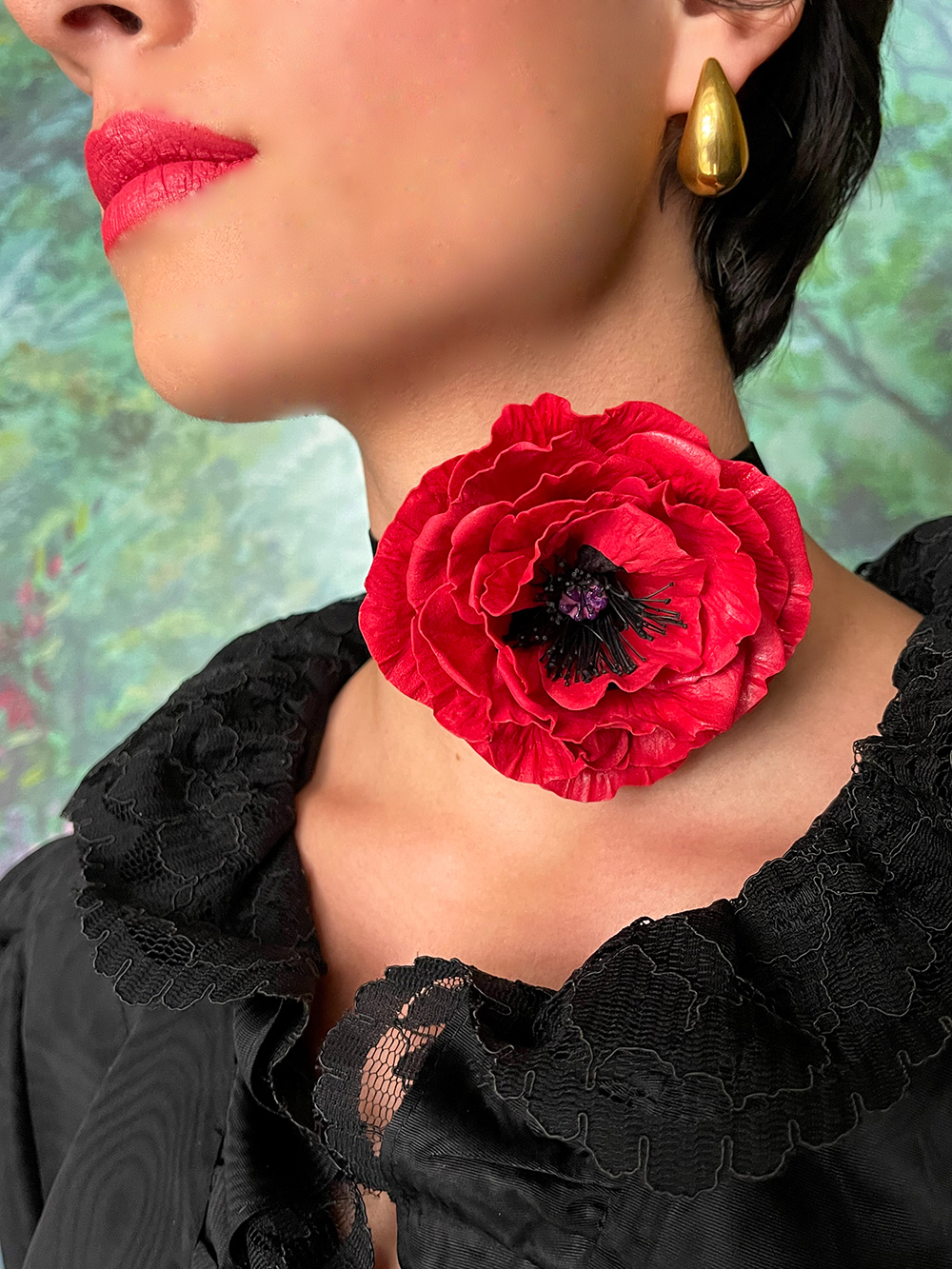 Poppy choker