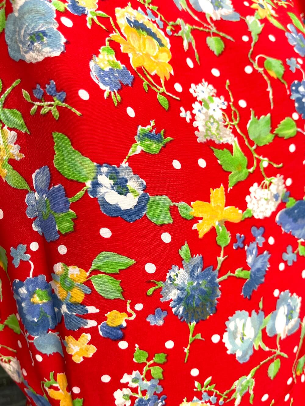 Vintage red floral polka dot fitted silhouette dress