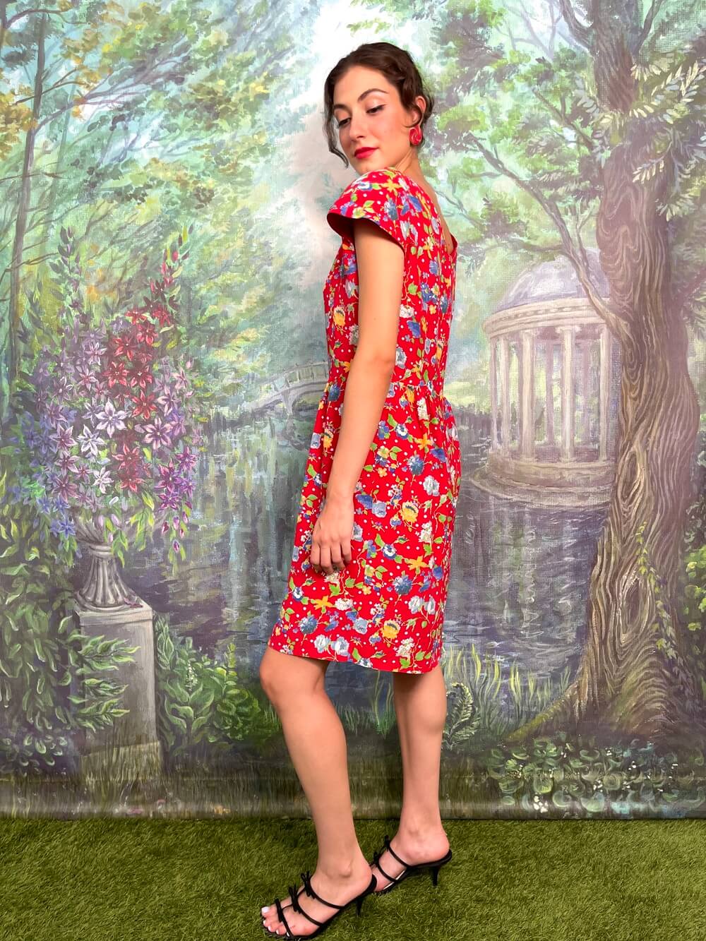 Vintage red floral polka dot fitted silhouette dress