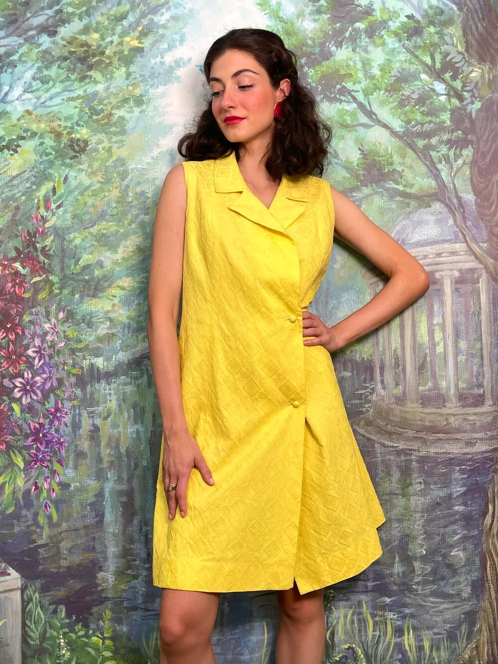 Vintage Yellow Sleeveless Dress with Embossed Texture