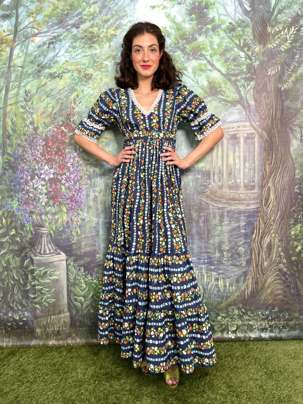 80s Vintage Dorothy Perkins prairie floral maxi dress with lace trim