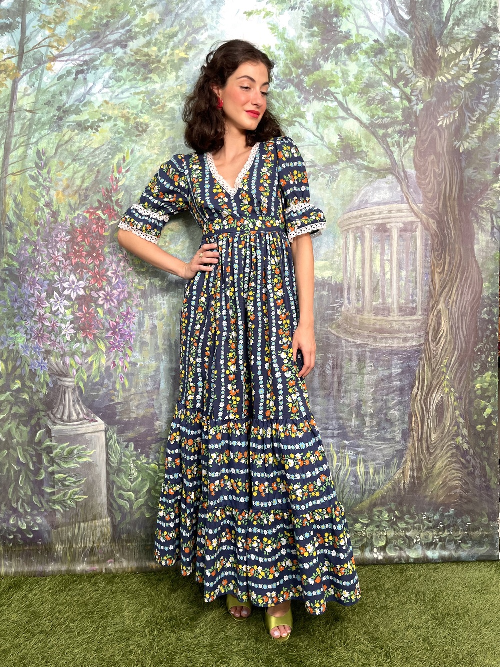 80s Vintage Dorothy Perkins prairie floral maxi dress with lace trim