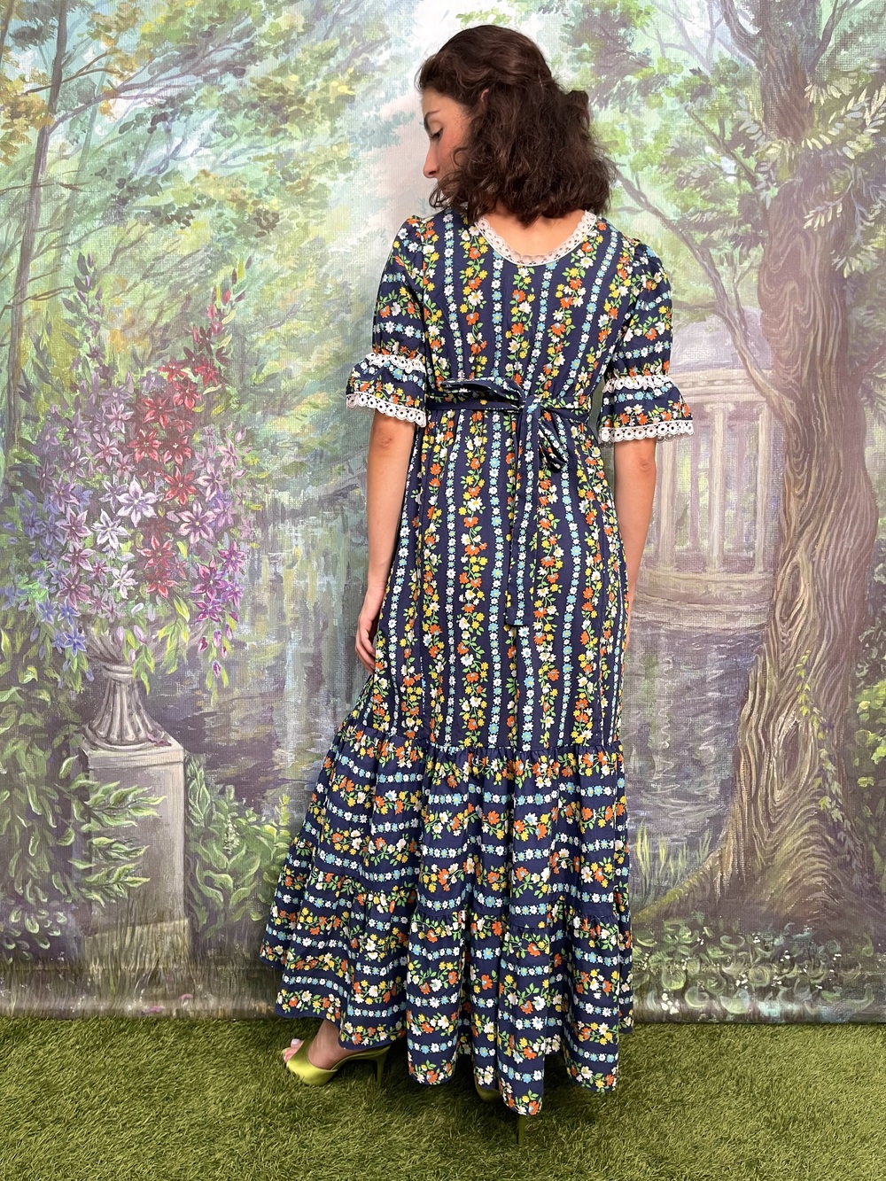 80s Vintage Dorothy Perkins prairie floral maxi dress with lace trim