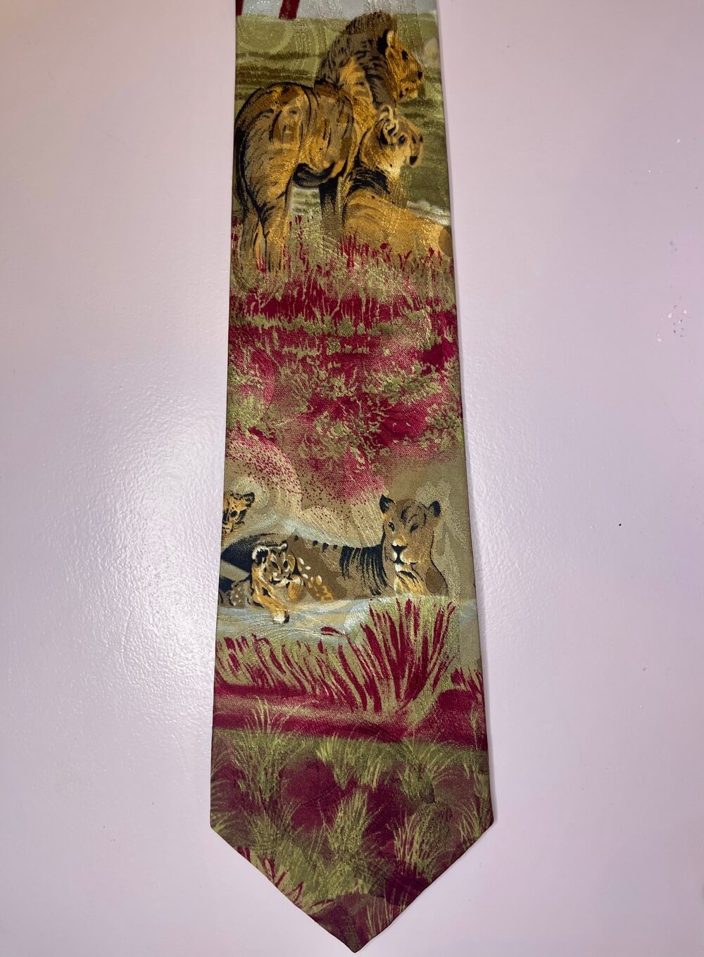 Vintage silk lions tie