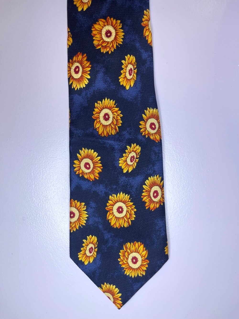 Vintage Sunflower dark blue tie