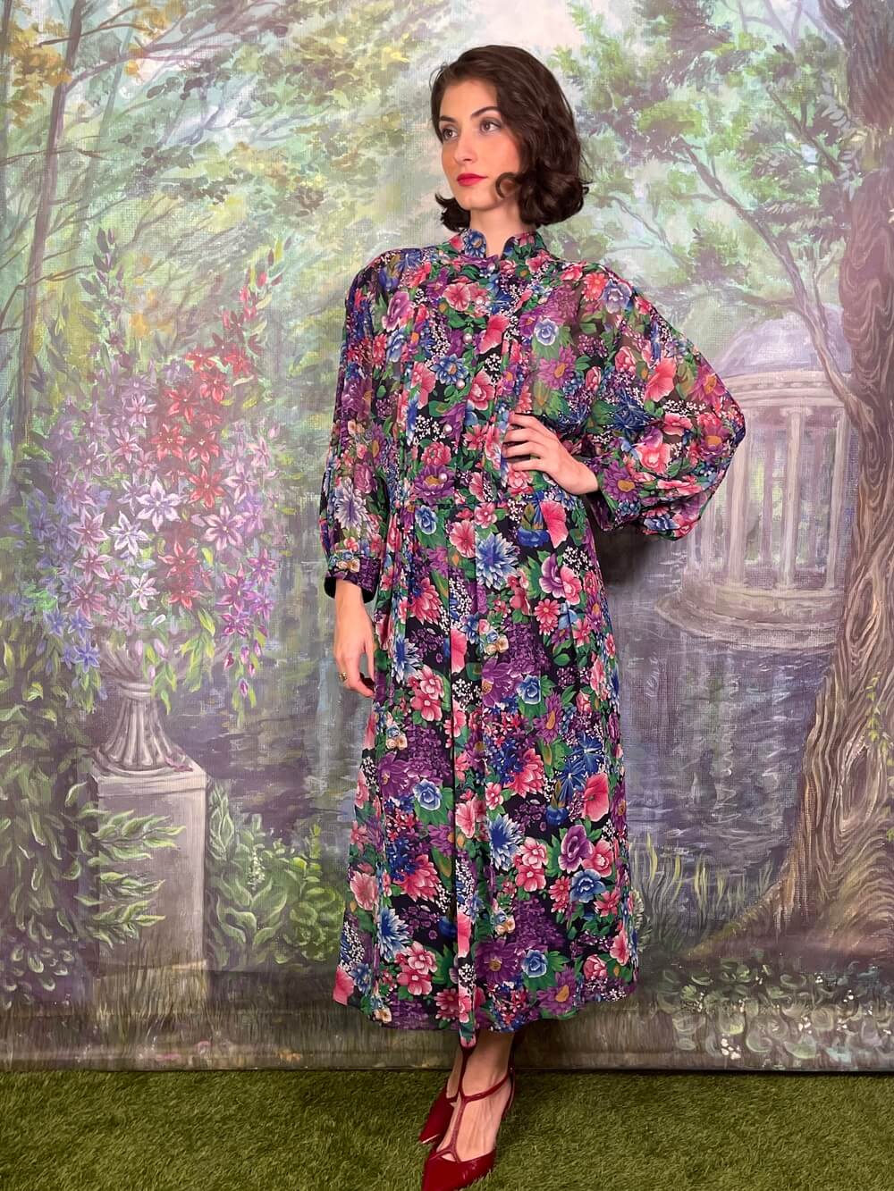 Vintage Floral Pleated Midi Dress