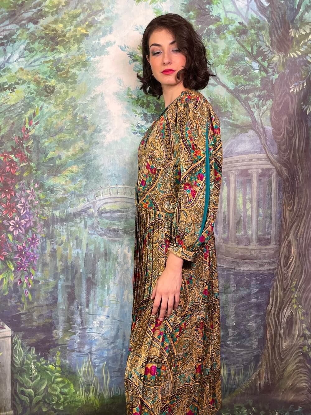 Vintage Jacquard Paisley Floral Metallic Midi Dress with Balloon Sleeves