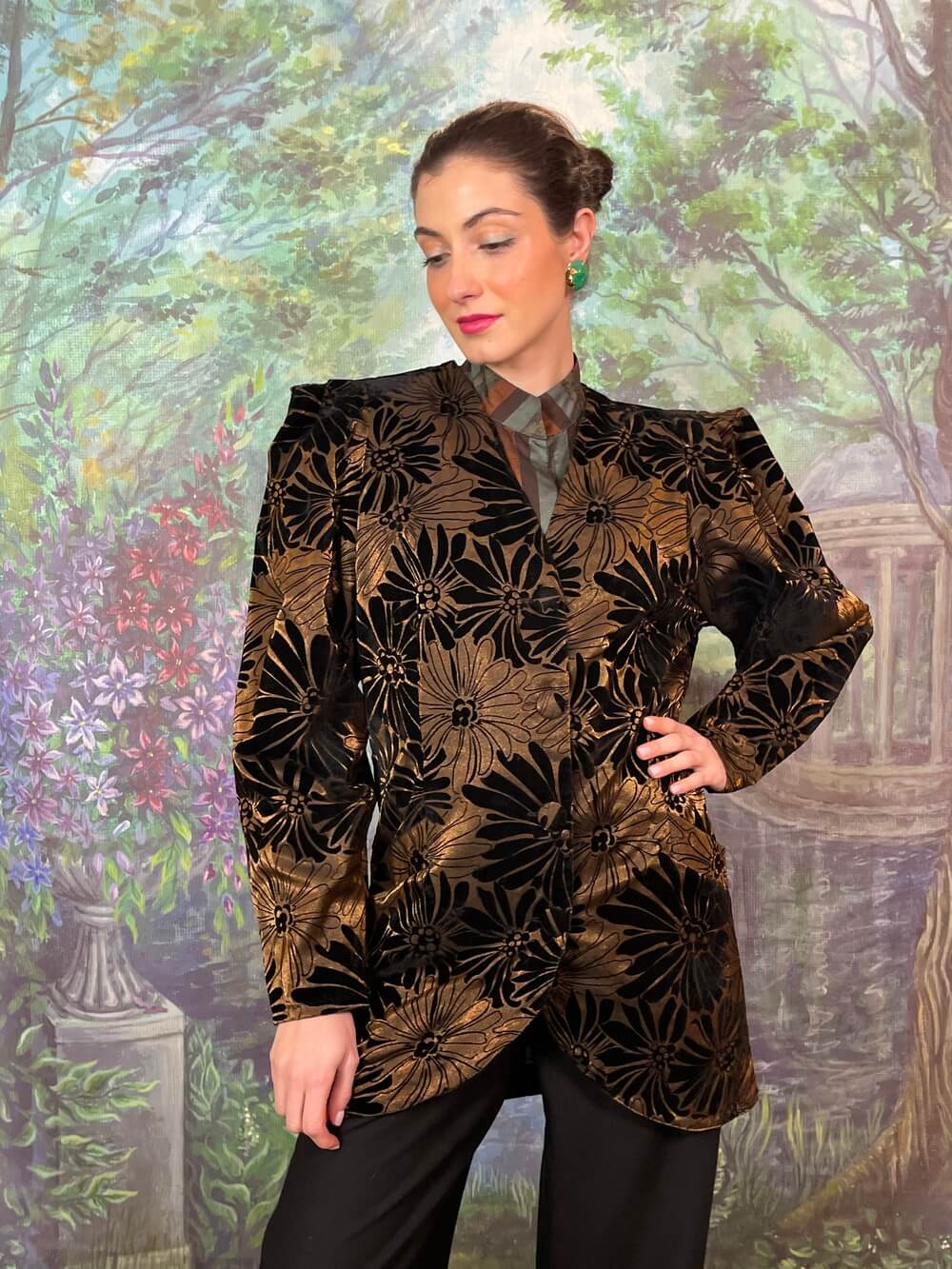 Vintage Floral Velvet Textured Blazer