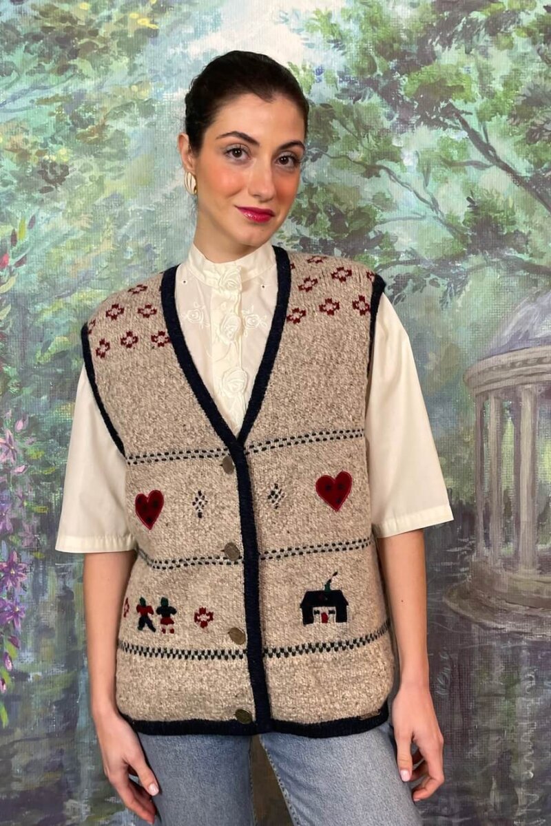 Wool Knit Embroidered Vest with Heart Details