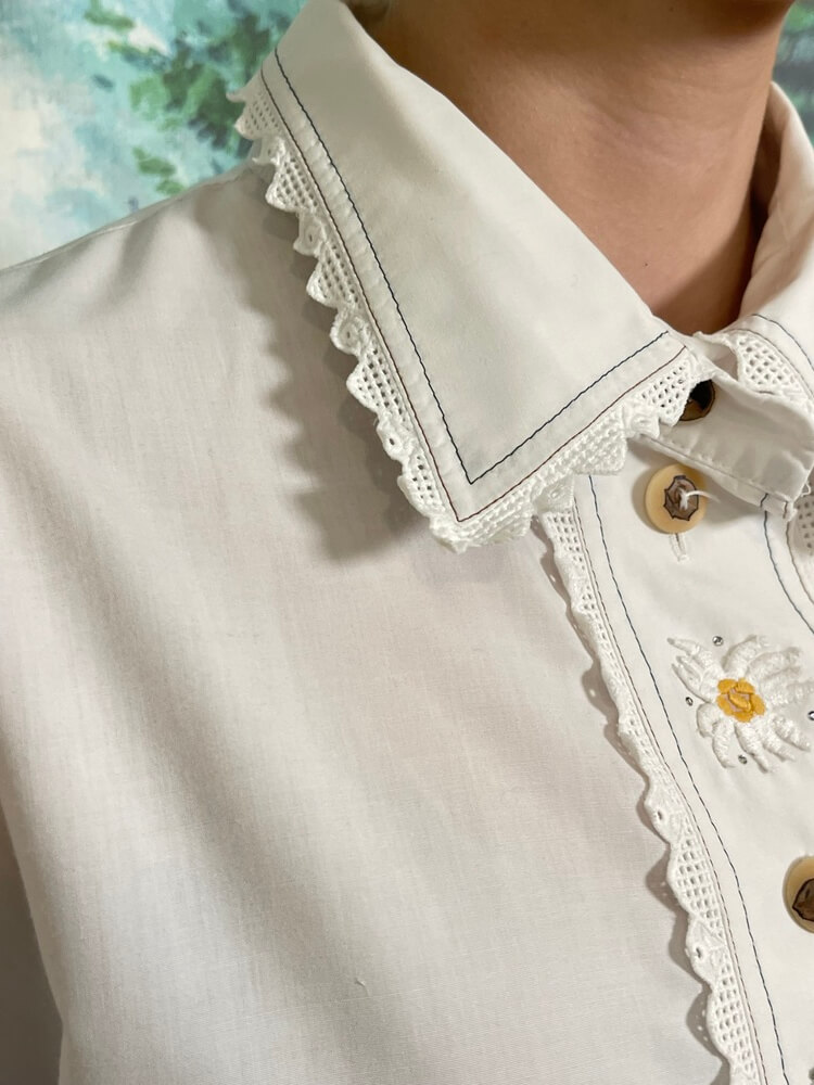 Vintage Austrian embroidered white cotton shirt with lace trim