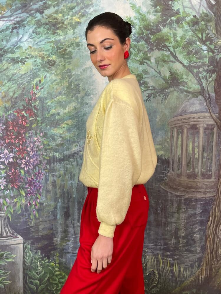 Vintage soft yellow knit sweater with floral embroidery