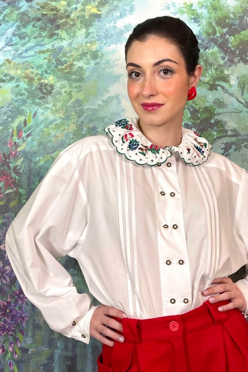 Vintage Austrian Embroidered Collar Blouse