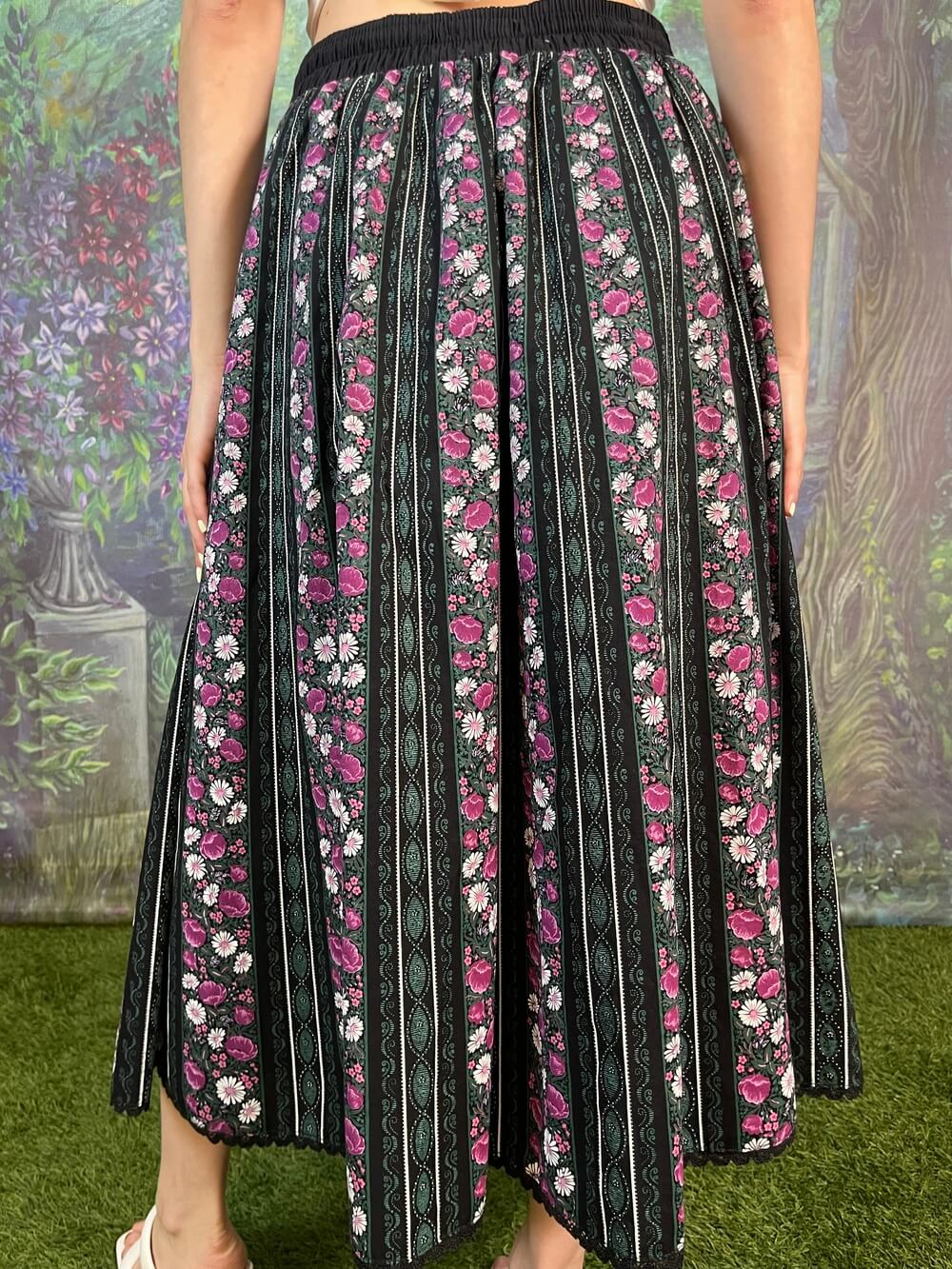 Vintage Austrian Floral Pleated Midi Skirt