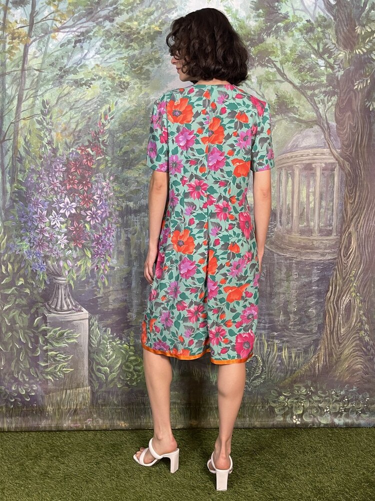 Vintage Floral Shift Dress with Pearl Flower Buttons
