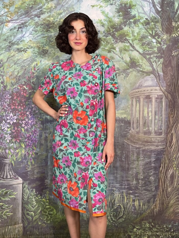 Vintage Floral Shift Dress with Pearl Flower Buttons