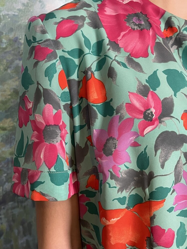 Vintage Floral Shift Dress with Pearl Flower Buttons