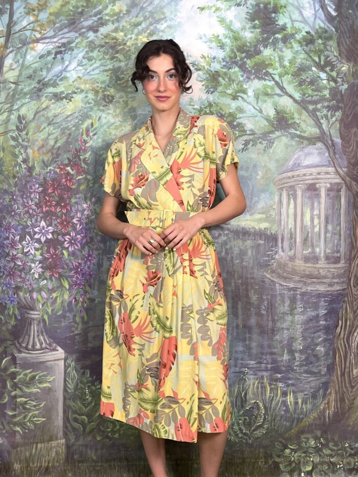 Vintage Tropical Leaf Print Dress with Belt