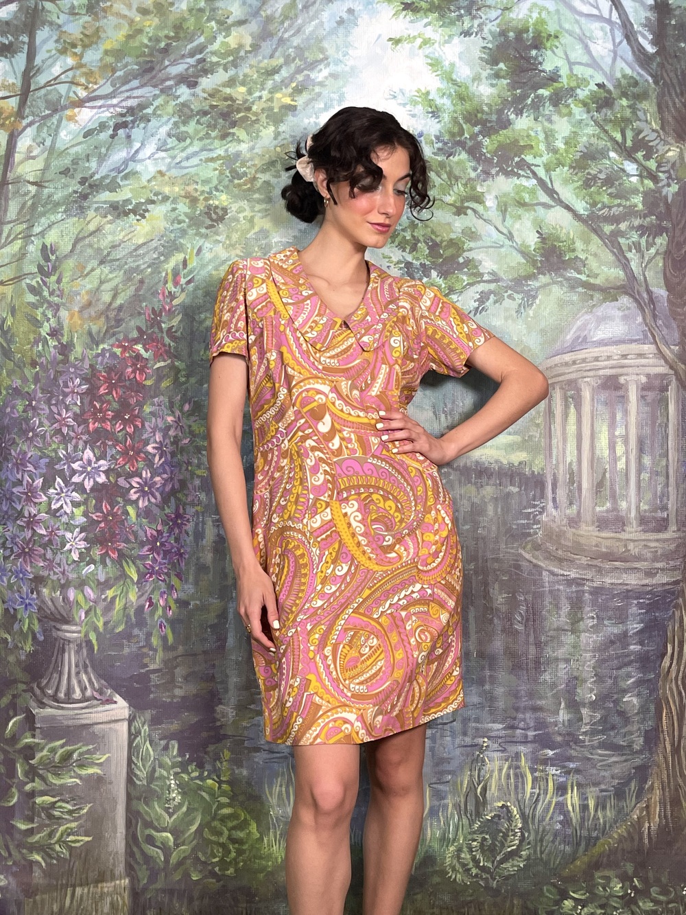 70s Vintage Psychedelic Paisley Mini Dress in Pink and Yellow