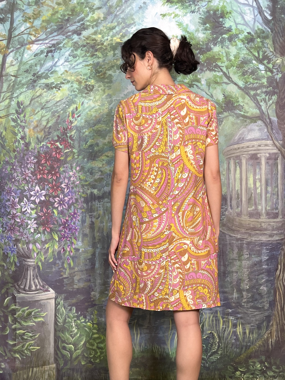 70s Vintage Psychedelic Paisley Mini Dress in Pink and Yellow