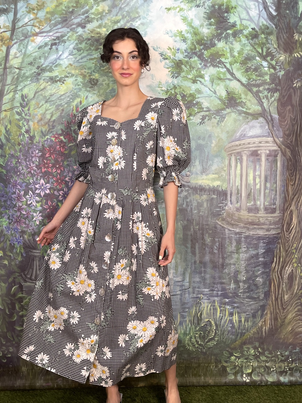 Vintage Austrian Daisy Print Midi Dress