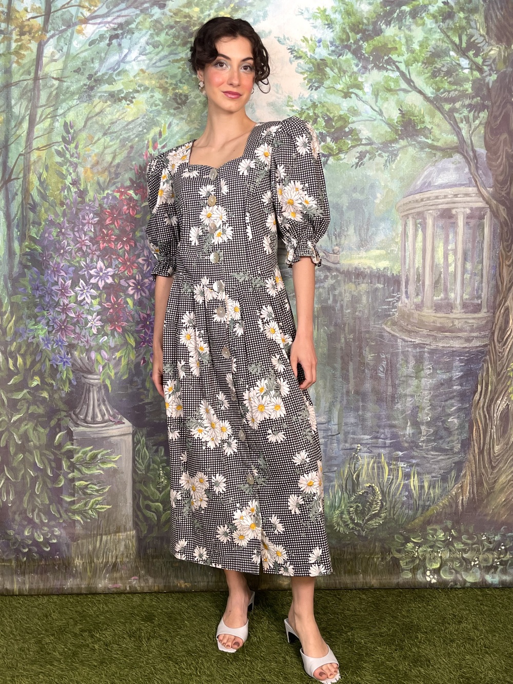 Vintage Austrian Daisy Print Midi Dress