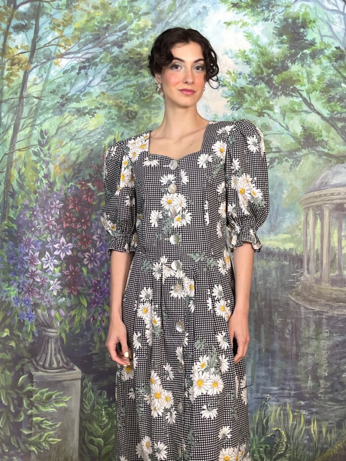 Vintage Austrian Daisy Print Midi Dress