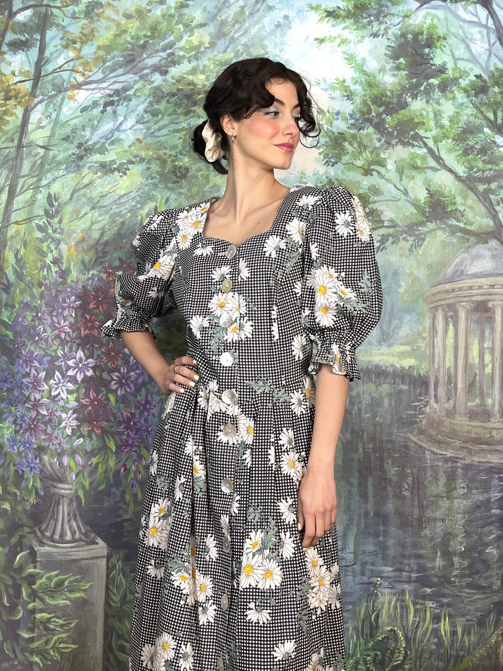 Vintage Austrian Daisy Print Midi Dress