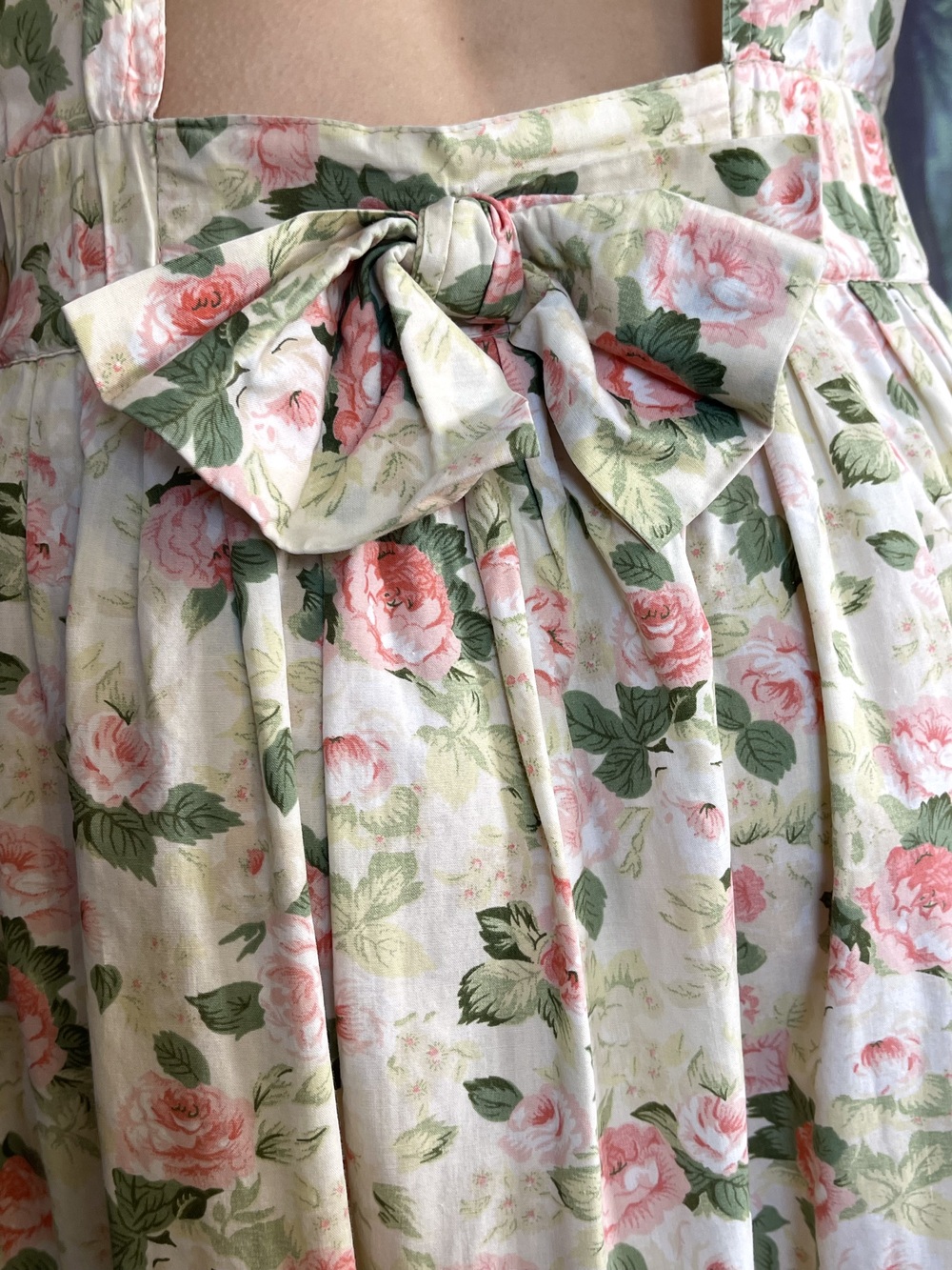 80s Vintage Romantic Rose Garden Dress with Open Back