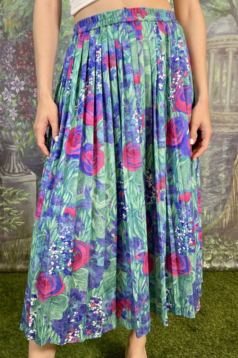 Vintage Floral Pleated Skirt