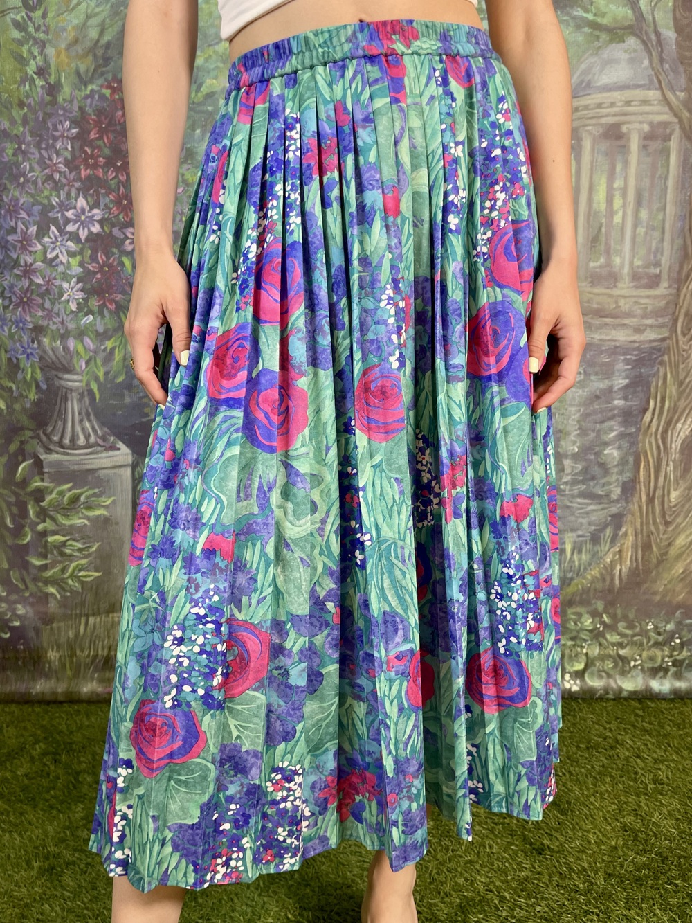 Vintage Floral Pleated Skirt