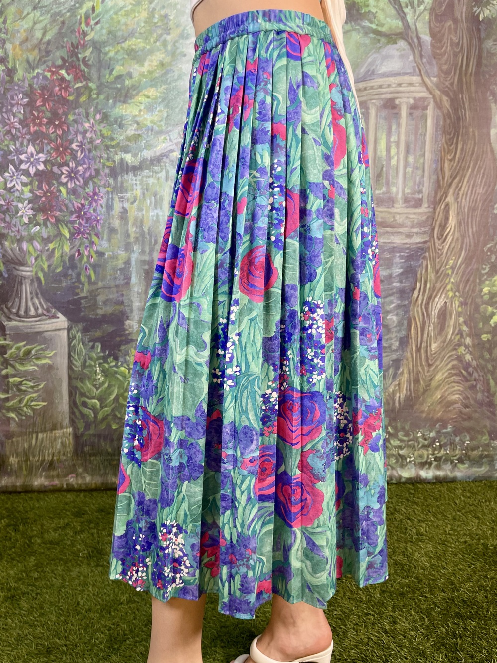 Vintage Floral Pleated Skirt