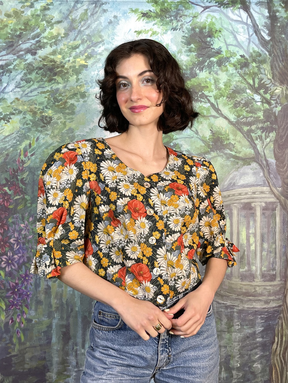 80s Vintage Austrian Daisy & Poppy Floral Blouse